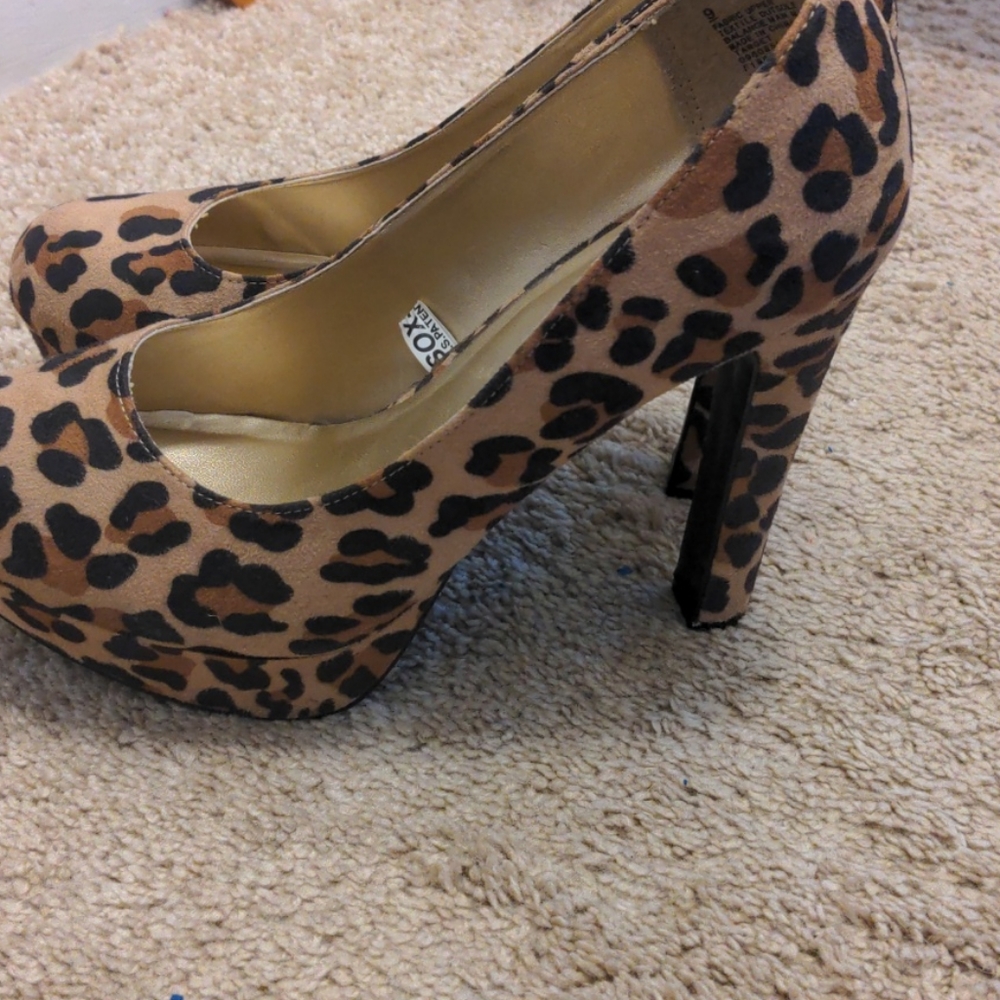 Leopard heels